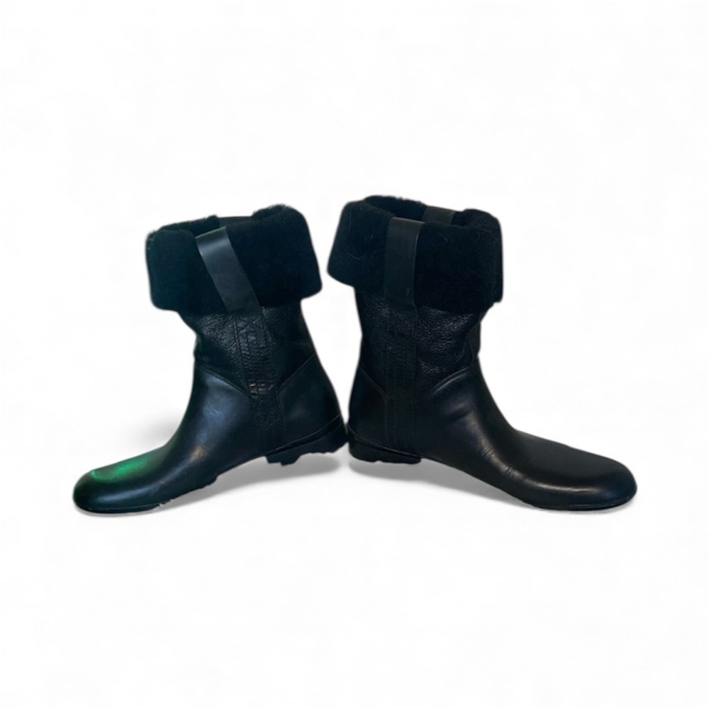 Kenneth Cole New York black genuine leather and shearling above the ankles